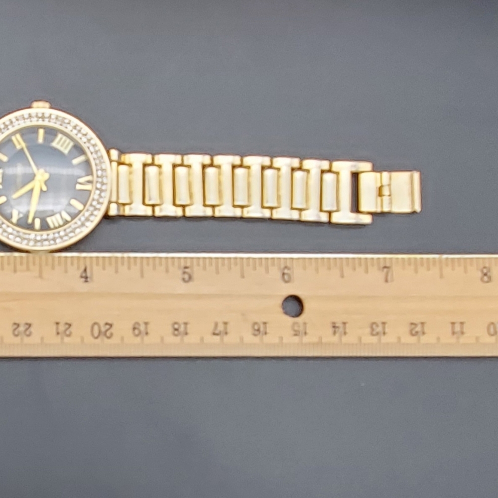 Watch - Picture 8 of 10